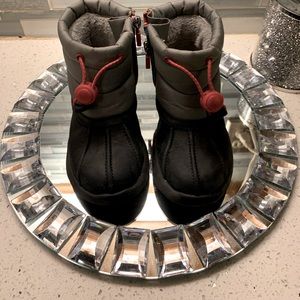 Kids UGG boots SZ 10